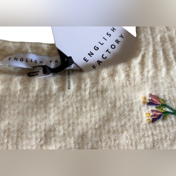 English Factory Embroidered Sweater Tank Knit Top Women’s Size M Beige - Picture 3 of 3